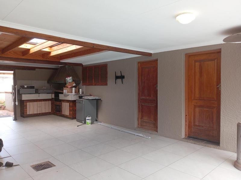 To Let 3 Bedroom Property for Rent in Cresta Gauteng
