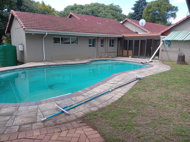 To Let 3 Bedroom Property for Rent in Cresta Gauteng