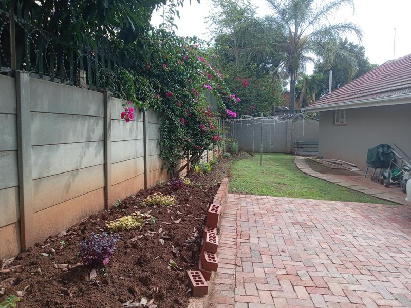 To Let 3 Bedroom Property for Rent in Cresta Gauteng