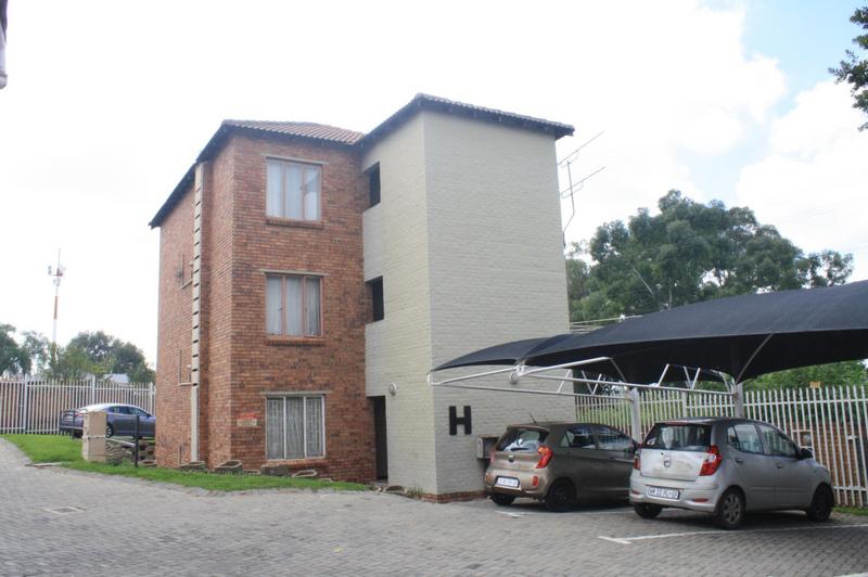 2 Bedroom Property for Sale in Birchleigh Gauteng