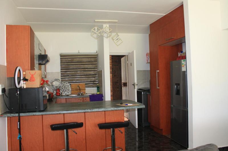 2 Bedroom Property for Sale in Birchleigh Gauteng