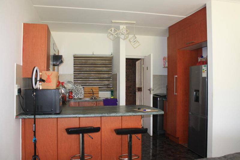 2 Bedroom Property for Sale in Birchleigh Gauteng
