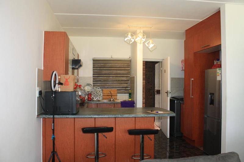 2 Bedroom Property for Sale in Birchleigh Gauteng