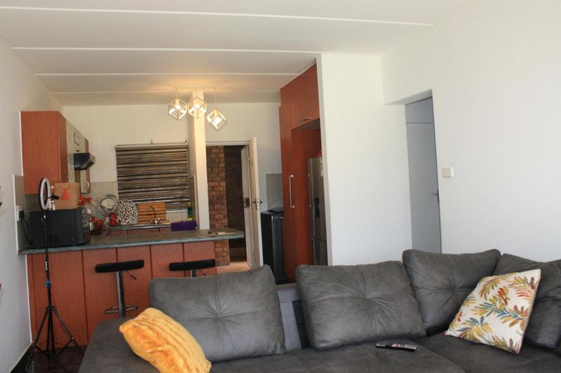 2 Bedroom Property for Sale in Birchleigh Gauteng