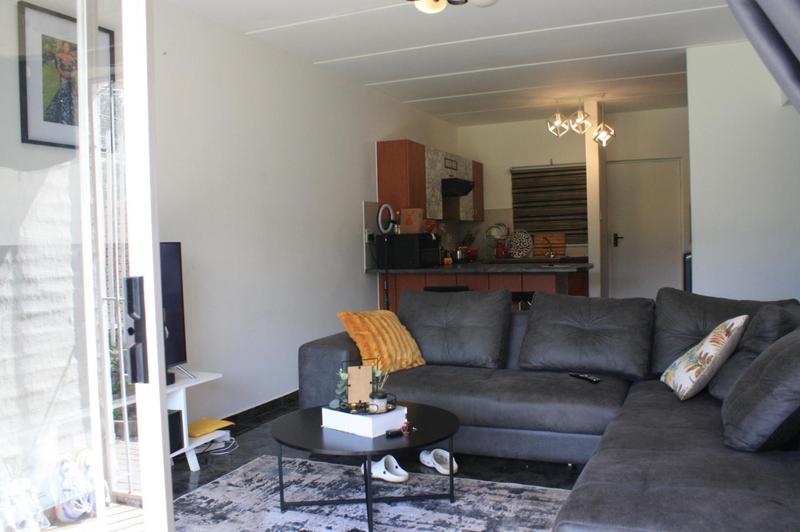 2 Bedroom Property for Sale in Birchleigh Gauteng