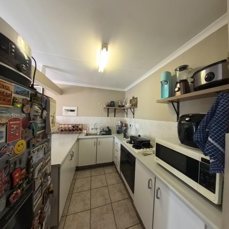 2 Bedroom Property for Sale in Glen Marais Gauteng