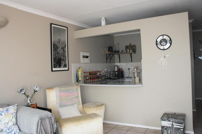 2 Bedroom Property for Sale in Glen Marais Gauteng