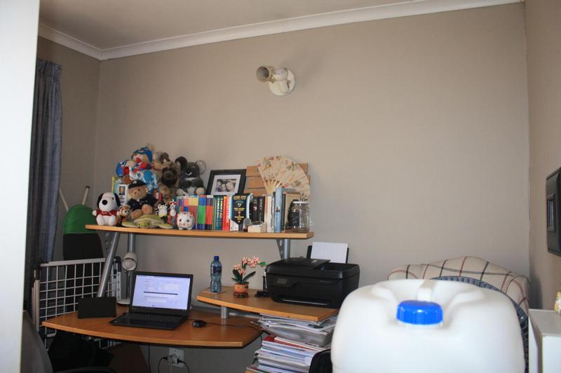 2 Bedroom Property for Sale in Glen Marais Gauteng