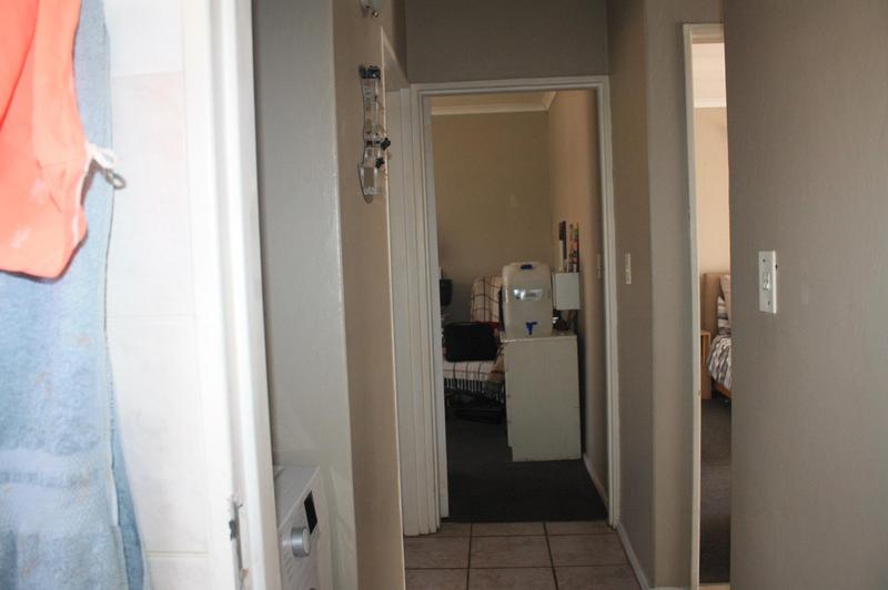 2 Bedroom Property for Sale in Glen Marais Gauteng
