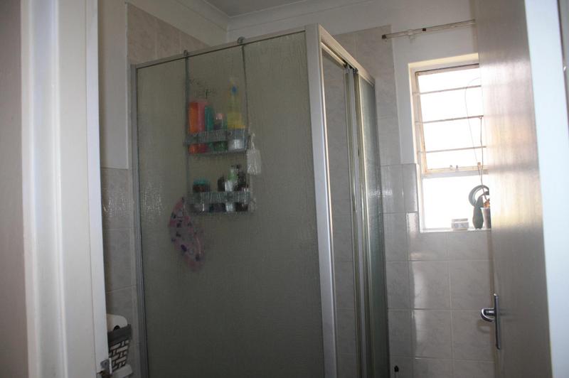 2 Bedroom Property for Sale in Glen Marais Gauteng