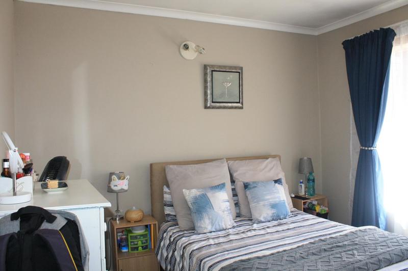 2 Bedroom Property for Sale in Glen Marais Gauteng