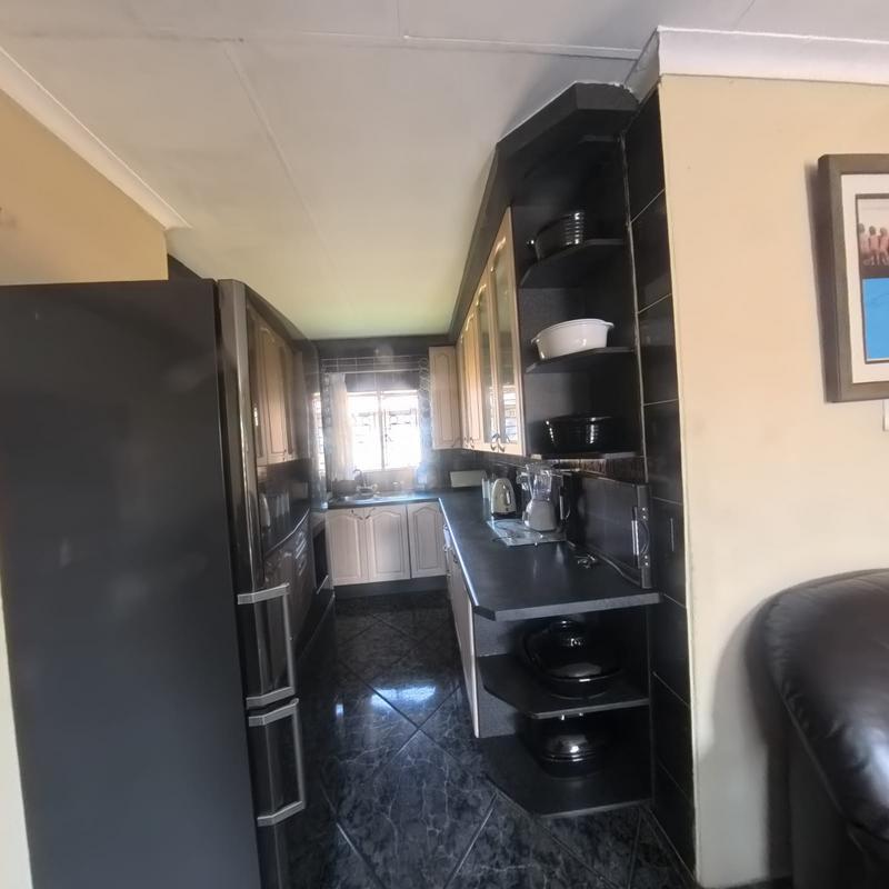 2 Bedroom Property for Sale in Norkem Park Gauteng