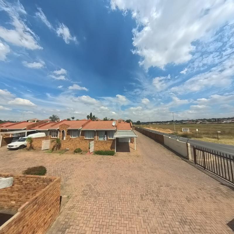 2 Bedroom Property for Sale in Norkem Park Gauteng