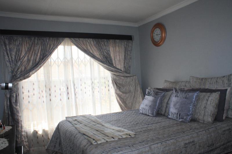 2 Bedroom Property for Sale in Norkem Park Gauteng