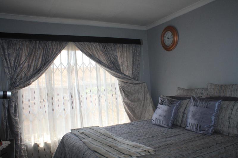 2 Bedroom Property for Sale in Norkem Park Gauteng