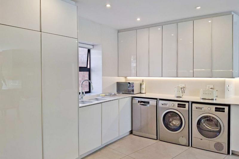 To Let 3 Bedroom Property for Rent in Morningside Gauteng