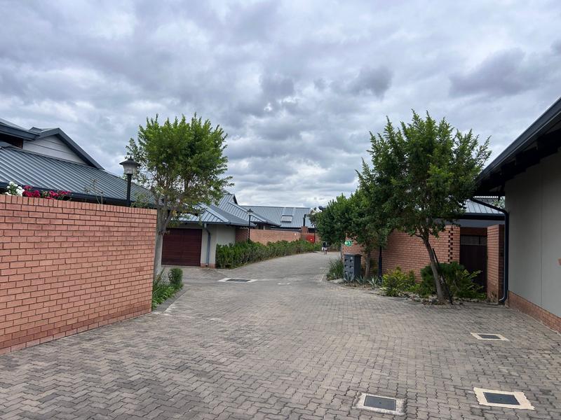 To Let 2 Bedroom Property for Rent in Six Fountains Residential Estate Gauteng