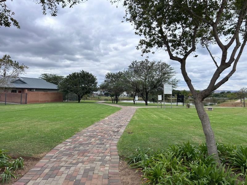 To Let 2 Bedroom Property for Rent in Six Fountains Residential Estate Gauteng