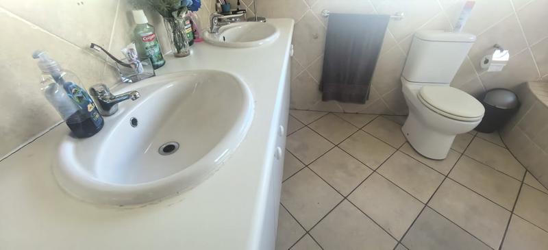3 Bedroom Property for Sale in Mindalore Gauteng