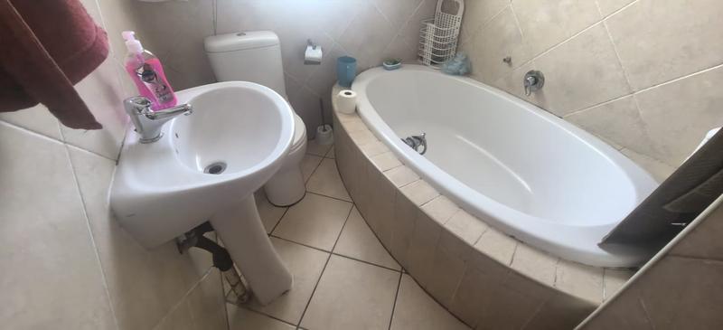 3 Bedroom Property for Sale in Mindalore Gauteng