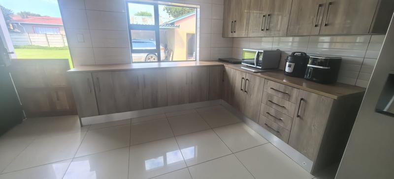 3 Bedroom Property for Sale in Mindalore Gauteng