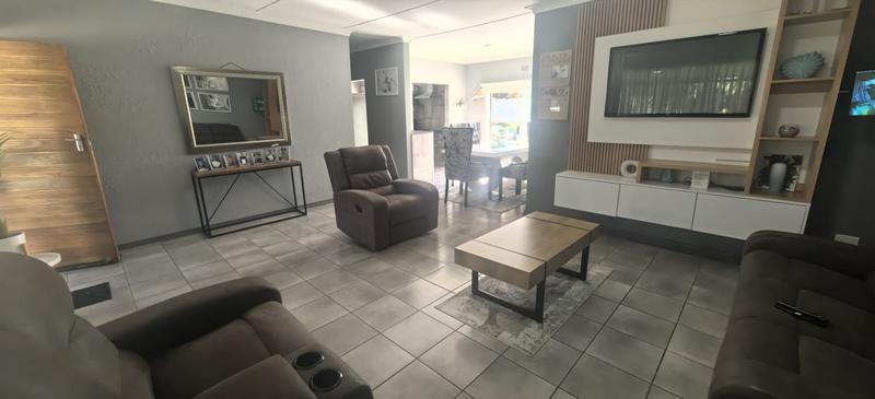 4 Bedroom Property for Sale in Mindalore Gauteng