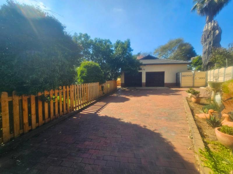 4 Bedroom Property for Sale in Allen Grove Gauteng