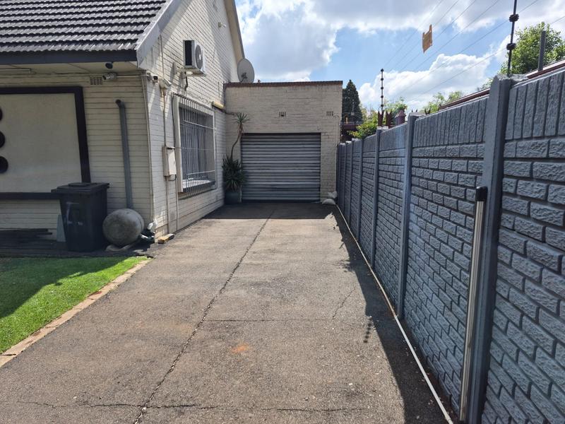 3 Bedroom Property for Sale in Brenthurst Gauteng