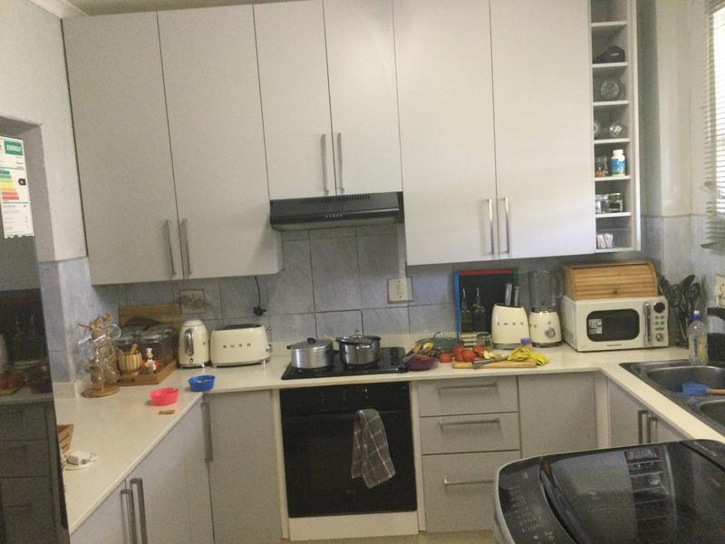 2 Bedroom Property for Sale in Corlett Gardens Gauteng