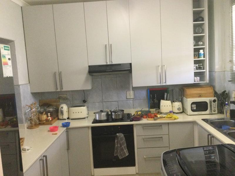 2 Bedroom Property for Sale in Corlett Gardens Gauteng