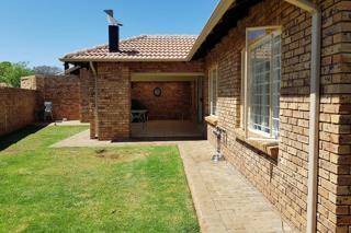 3 Bedroom Property for Sale in Annlin Gauteng