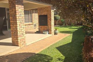 3 Bedroom Property for Sale in Annlin Gauteng