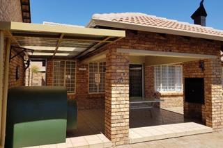 3 Bedroom Property for Sale in Annlin Gauteng