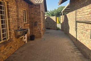 3 Bedroom Property for Sale in Annlin Gauteng