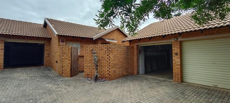 2 Bedroom Property for Sale in Montana Gauteng