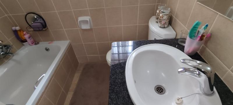 2 Bedroom Property for Sale in Montana Gauteng
