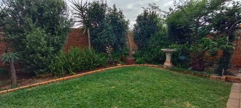 2 Bedroom Property for Sale in Montana Gauteng