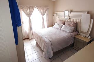 1 Bedroom Property for Sale in Montana Gauteng