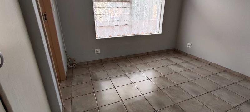 2 Bedroom Property for Sale in Sinoville Gauteng