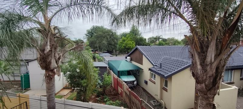 2 Bedroom Property for Sale in Sinoville Gauteng