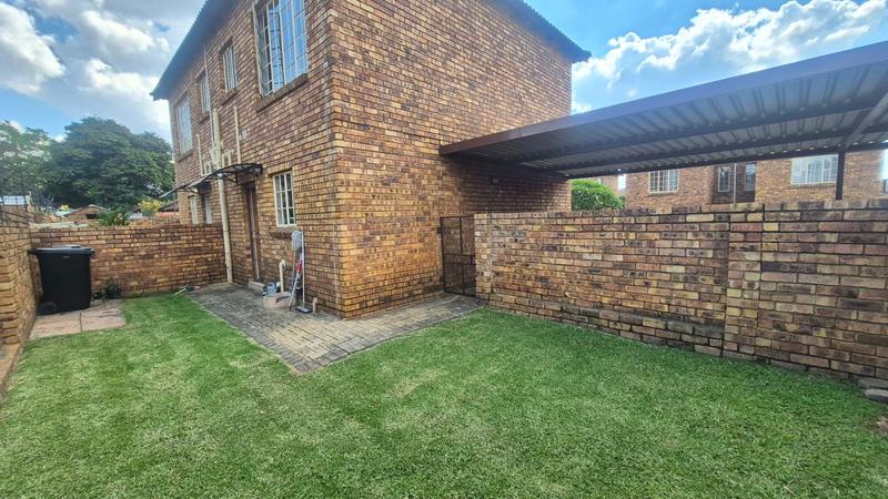 To Let 2 Bedroom Property for Rent in Wilgeheuwel Gauteng