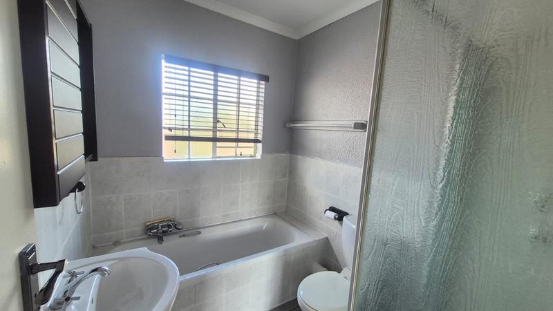 To Let 2 Bedroom Property for Rent in Wilgeheuwel Gauteng