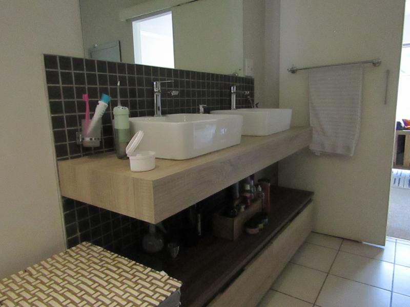 3 Bedroom Property for Sale in Atholl Gardens Gauteng