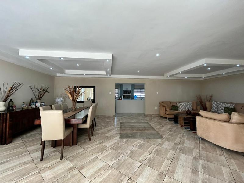 4 Bedroom Property for Sale in Blue Valley Golf Estate Gauteng