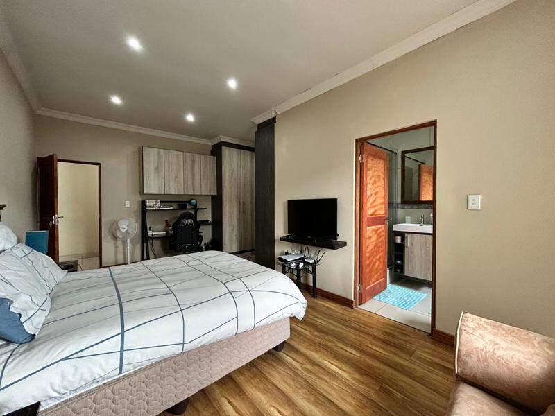 4 Bedroom Property for Sale in Blue Valley Golf Estate Gauteng