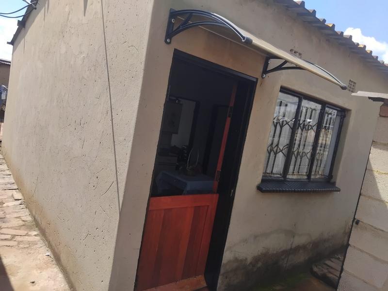 2 Bedroom Property for Sale in Moleleki Ext 2 Gauteng