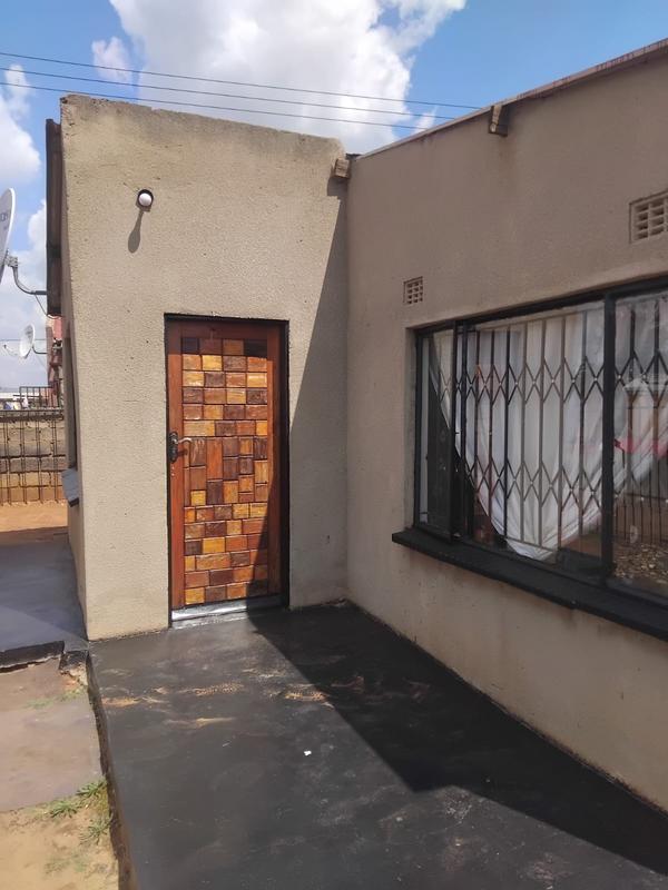 2 Bedroom Property for Sale in Moleleki Ext 2 Gauteng