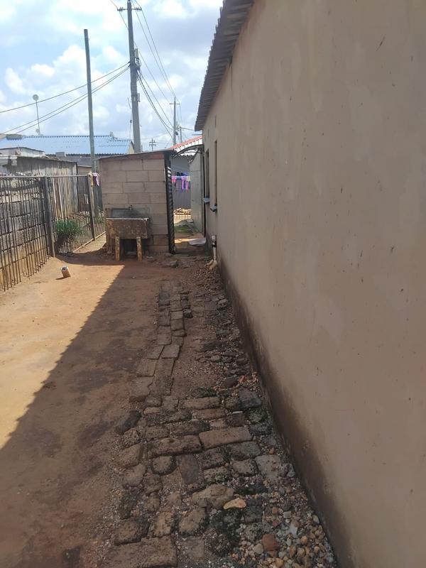 2 Bedroom Property for Sale in Moleleki Ext 2 Gauteng