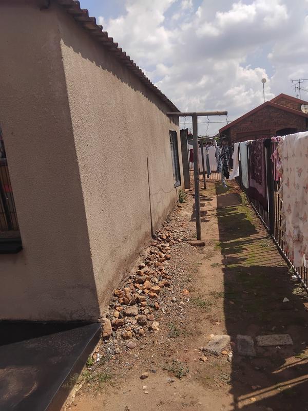 2 Bedroom Property for Sale in Moleleki Ext 2 Gauteng