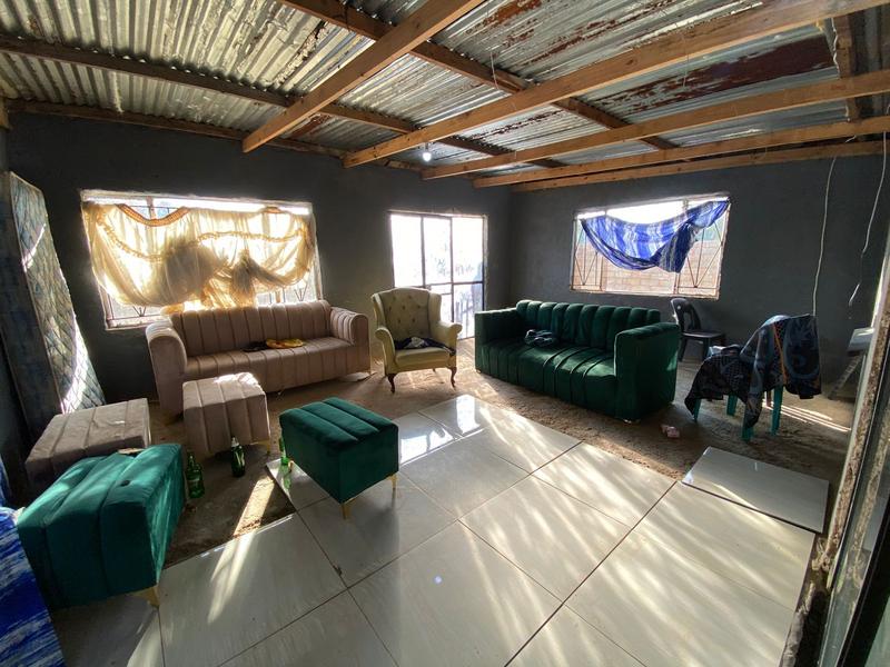 5 Bedroom Property for Sale in Katlehong South Gauteng